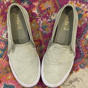 Green Keds sneakers. Size 5